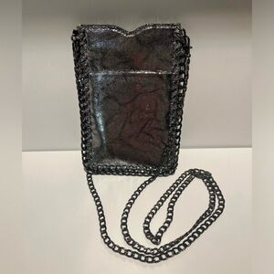 Crossbody phone holder